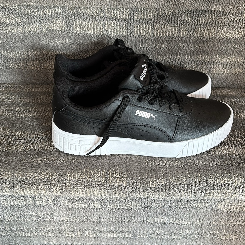 PUMA Carina 2.0. Black